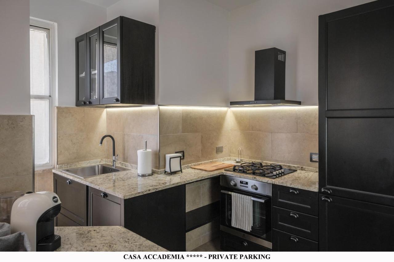 Elegante Casa Accademia ***** - Private Parking Apartment Livorno Exterior photo